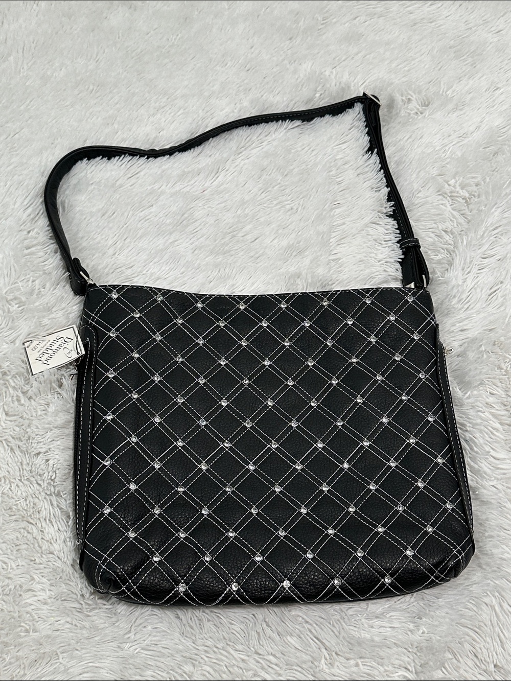 🥕 NWT Ion Crossbody Bag